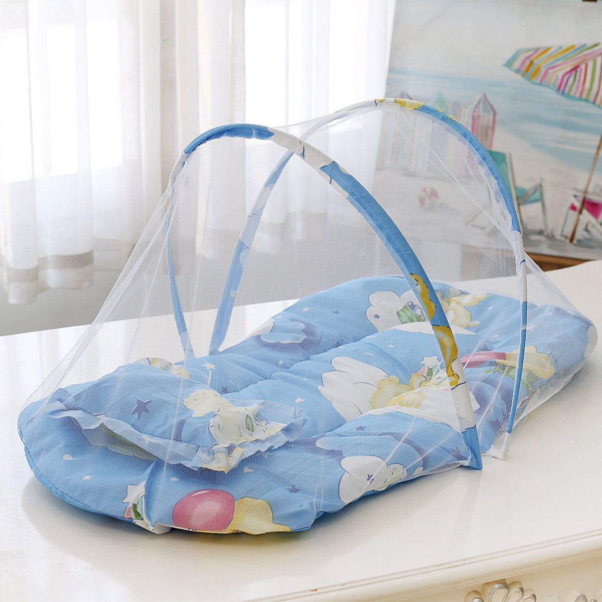 Baby-Liege mit Insektennetz