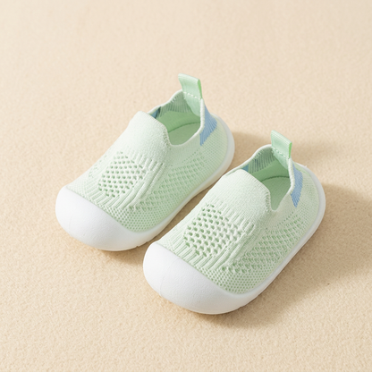 Rutschfeste Sockenschuhe für Kinder