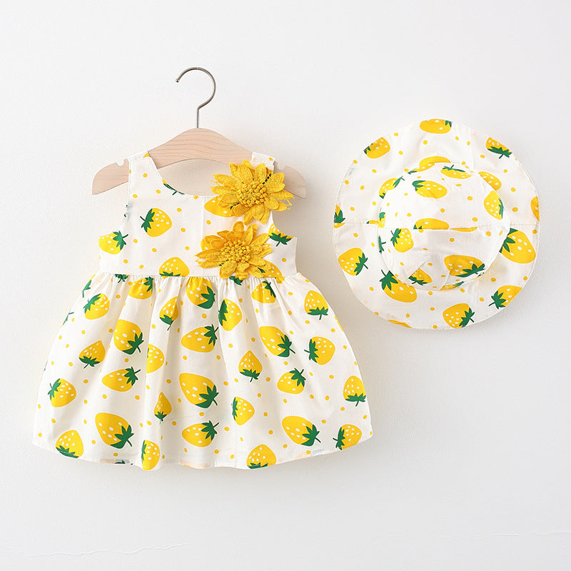 Sommerliches 2in1 Set  Ärmelloses Mädchenkleid mit Erdbeer-Muster inkl. Hut