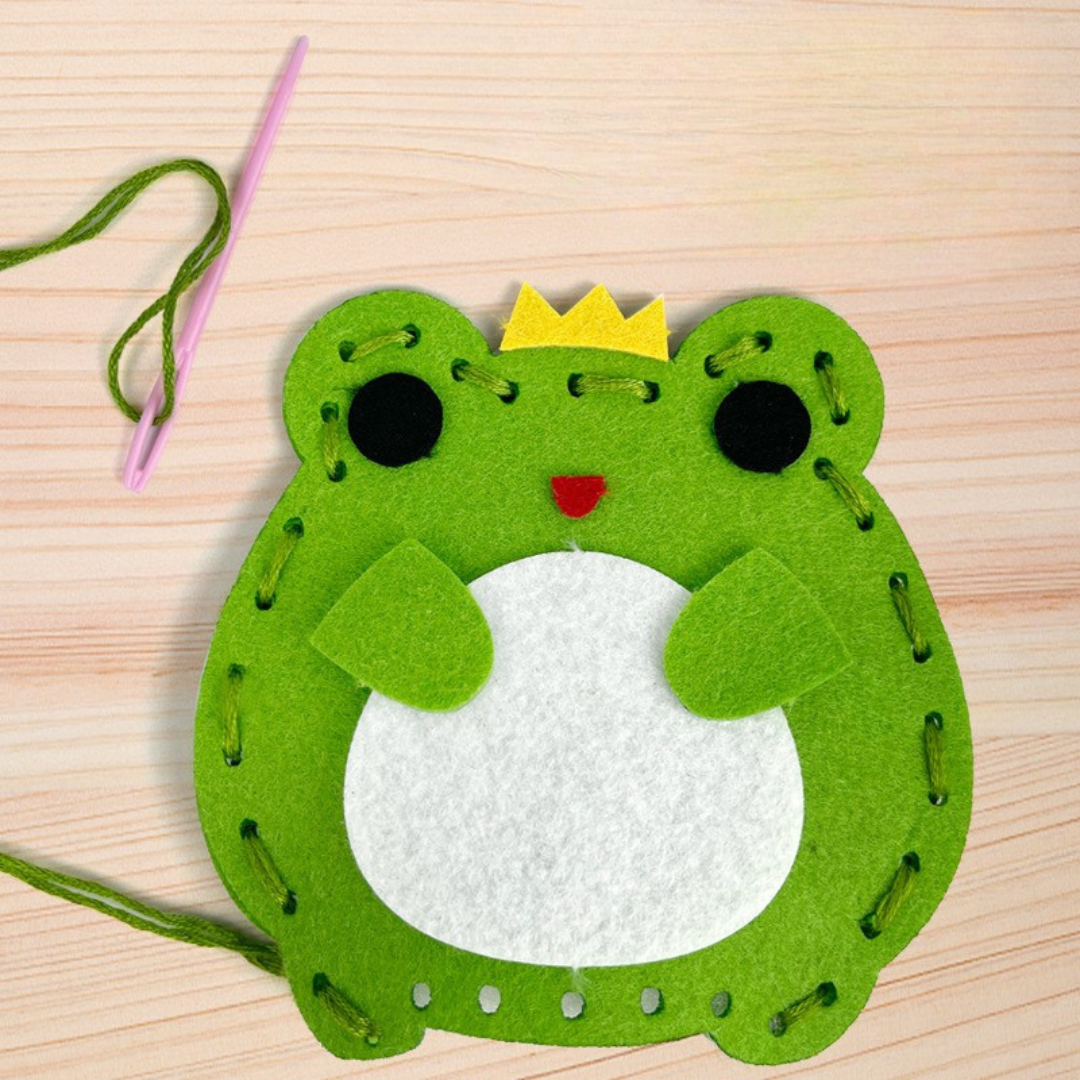 Sicheres DIY-Filztiere-Nähset für Kinder