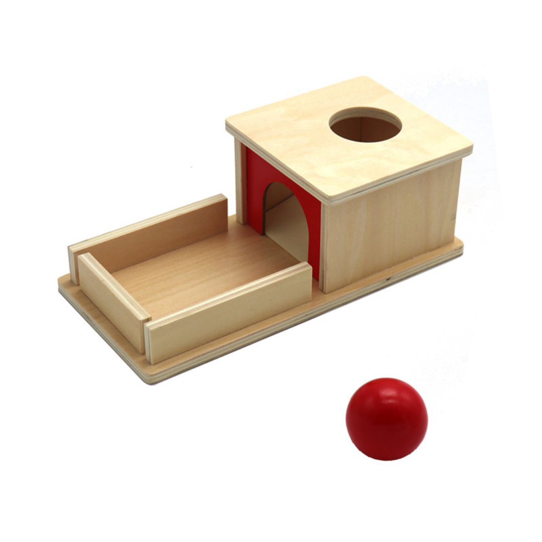 Montessori Holzbox mit Ball für Kleinkinder