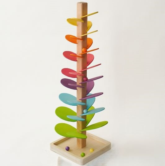Montessori-Regenbogen-Murmelturm